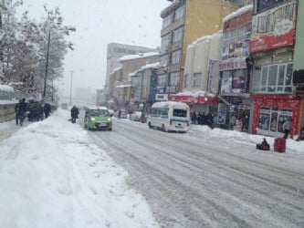 Ağır kış şartları odunu kömürü tüke