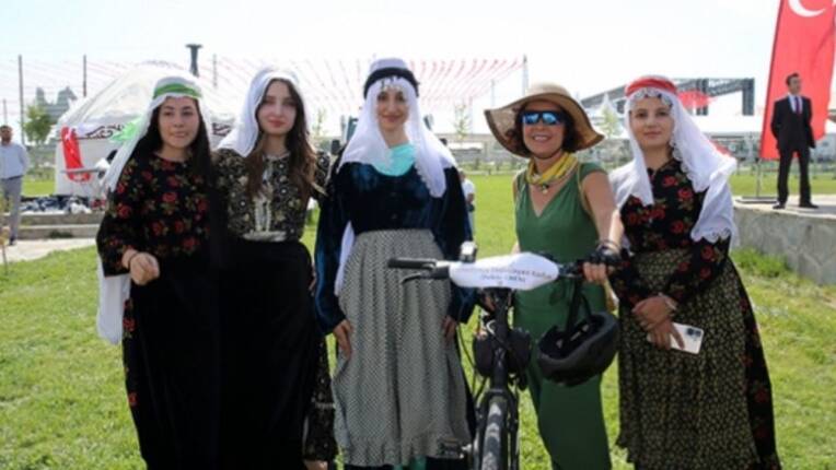Pedalını Malazgirt Kutlamları için çevirdi