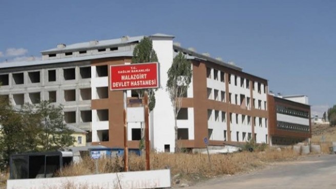 Malazgirt’te silahlı kavga
