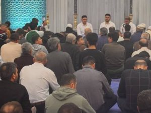 Muş’ta Kadir Gecesi Coşkusu: Camiler Dolup Taştı