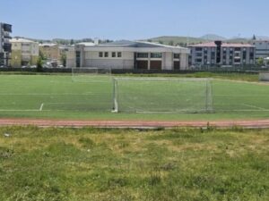 Bulanık Futbol Sahası Yenileniyor