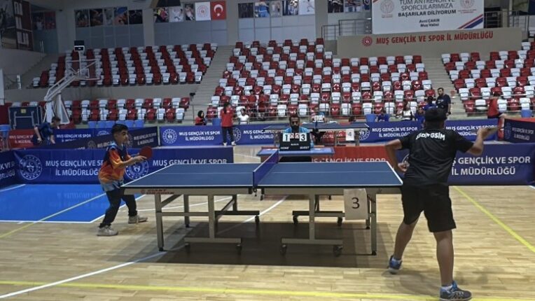 Anadolu Yıldızlar Ligi Masa Tenisi Müsabakaları Muş’ta Devam Ediyor