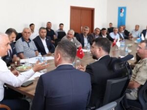 Vali Avni Çakır, Muhtarlarla Bir Araya Geldi