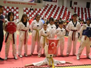 Yaz spor okullarının açılışı yapıldı