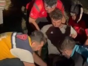 Muş’ta Dağlık Arazide Yaralanan Genç Kurtarıldı