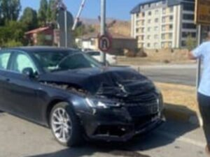 Muş’ta hemzemin geçitte kaza: 2 yaralı