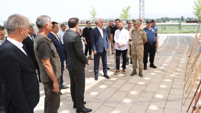 Vali Avni Çakır, Malazgirt Meydan Muharebesi Tarihi Milli Parkı’nı Ziyaret…