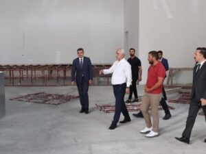 Vali Çakır, Malazgirt’te Devam Eden Gençlik ve Spor Yatırımlarını İnceledi