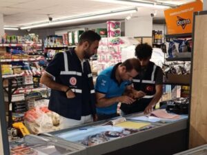 Muş’ta Zincir Marketlerde Kırtasiye Ürünleri Denetlendi